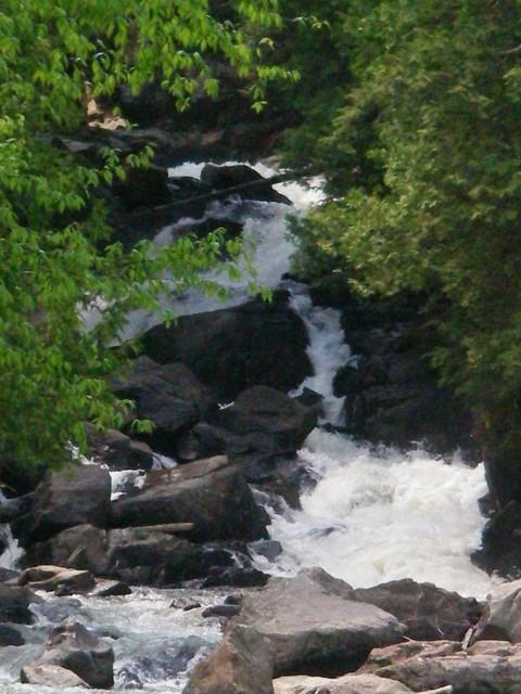 32-Chute_2.jpg