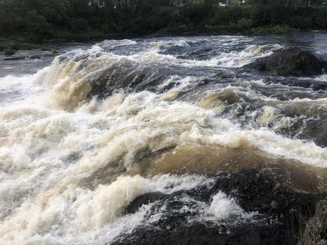 chute a haut debit 1